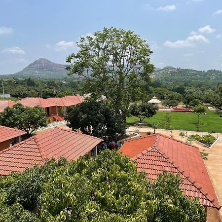V Nature Resorts Kanakapura Eksteriør bilde